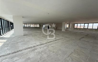 # MUSTAFA KEMAL MAHALLESİ’NDE ANA CADDE ÜZERİNDE, 30 METRE CEPHELİ KOMPLE KİRALIK BİNA