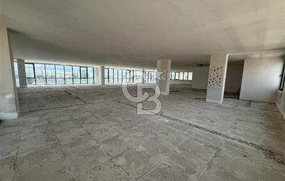 # MUSTAFA KEMAL MAHALLESİ’NDE ANA CADDE ÜZERİNDE, 30 METRE CEPHELİ KOMPLE KİRALIK BİNA