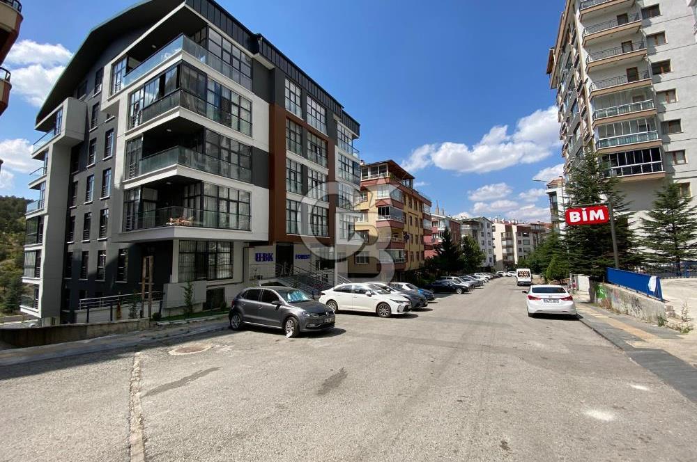 DİKMENDE 2+1 FERAH OTURUMA HAZIR & YATIRIMA UYGUN SATILIK DAİRE