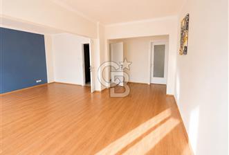 Kadıköy Moda Caddesi Üzerinde Kiralık 3+1 Daire - 1 - 369030