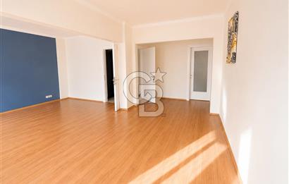 Kadıköy Moda Caddesi Üzerinde Kiralık 3+1 Daire