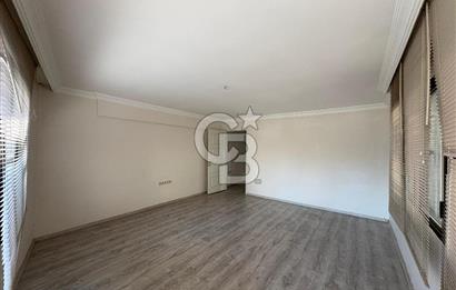 Karşıyaka Çarşı Tabela Değeri Yüksek Asansörlü 1+0 Kiralık Ofis