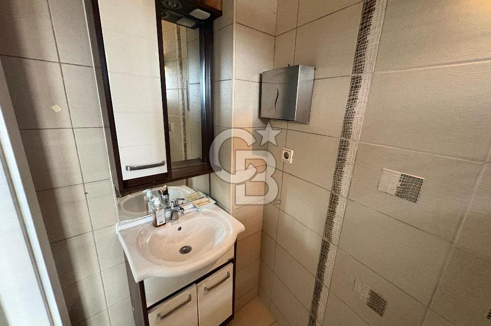 Karşıyaka Çarşı Tabela Değeri Yüksek Asansörlü 1+0 Kiralık Ofis