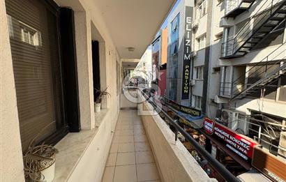 Karşıyaka Çarşı Tabela Değeri Yüksek Asansörlü 1+0 Kiralık Ofis