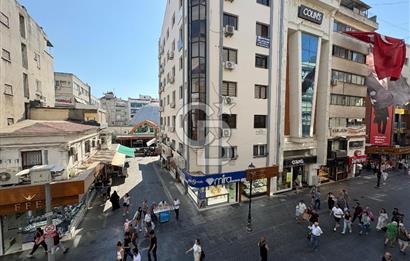 Karşıyaka Çarşı Tabela Değeri Yüksek Asansörlü 1+0 Kiralık Ofis