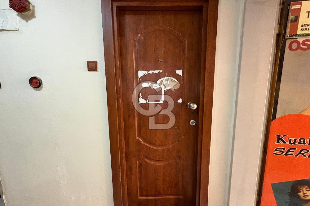 Karşıyaka Çarşı Tabela Değeri Yüksek Asansörlü 1+0 Kiralık Ofis
