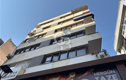 Karşıyaka Çarşı Tabela Değeri Yüksek Asansörlü 1+0 Kiralık Ofis