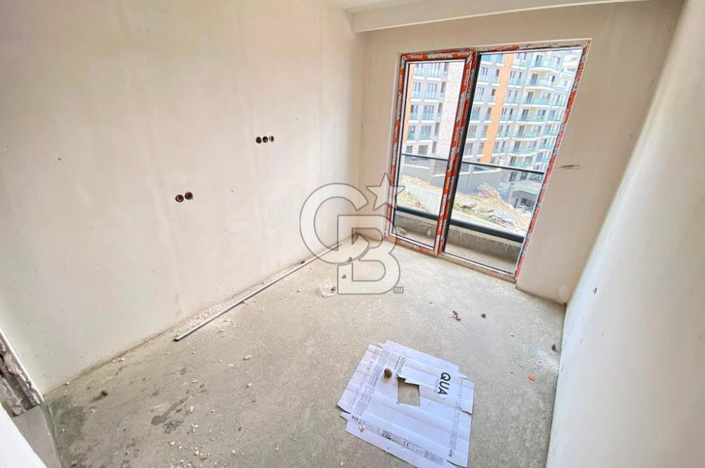 ATAKULENİN YANI BAŞI VİOLETTADA 1+1 SIFIR SATILIK DAİRE