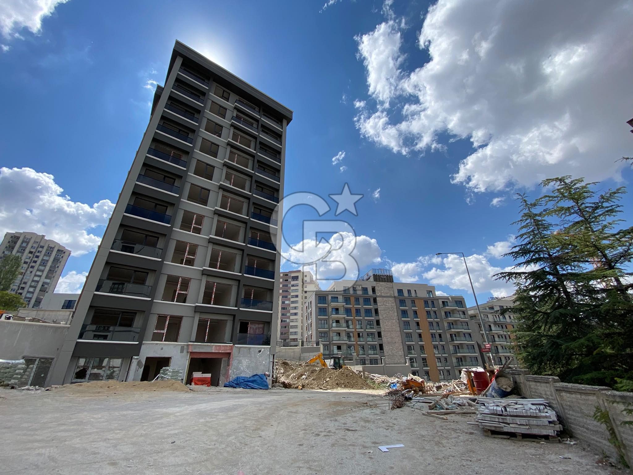 ATAKULENİN YANI BAŞI VİOLETTADA 1+1 SIFIR SATILIK DAİRE