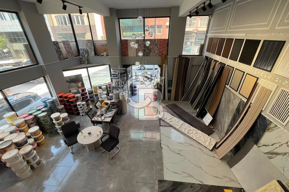 Saraylar Mahallesi Köşe Çift Cepheli 213 M² Satılık Dükkan