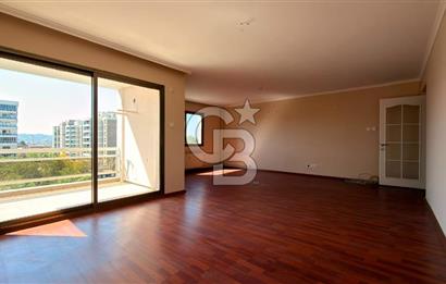Buca Kızılkanat Sitesi 3+1 Otoparklı Kiralık Geniş Daire