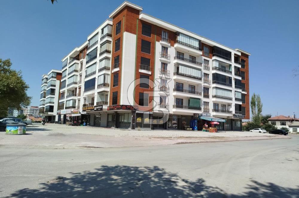 COLDWELL BANKER’DAN FETİH CADDESİNE CEPHE SATILIK DÜKKAN 