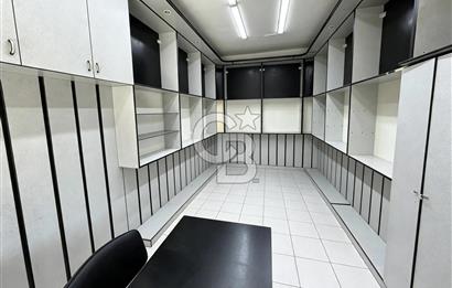 AYAKKABICILAR SİTESİNDE İYİ KONUMDA KİRALIK DÜKKAN