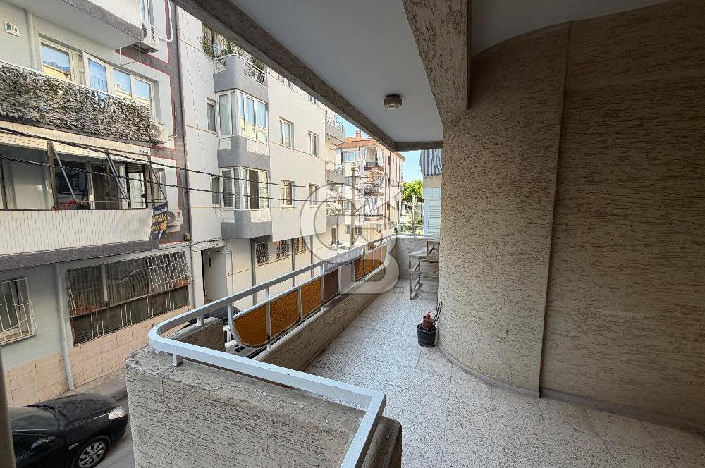 Balçova'nın En Merkezi Yerinde Satılık 3+1 Daire