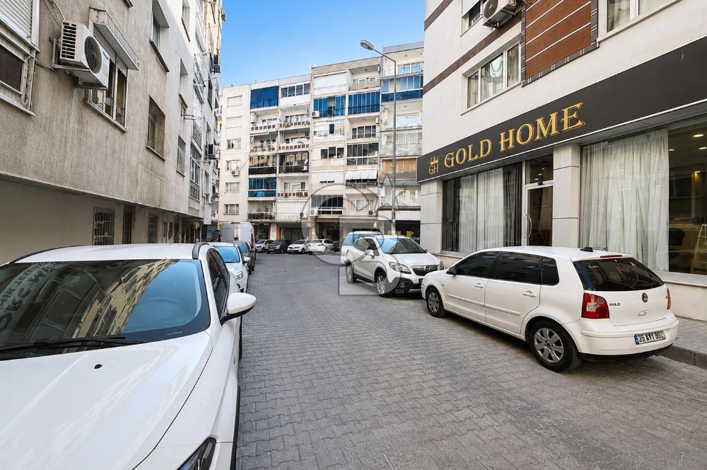 BORNOVA ERZENE'DE BATAR KATLI SATILIK DÜKKÂN 