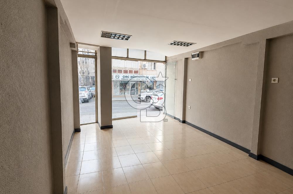 BORNOVA ERZENE'DE BATAR KATLI SATILIK DÜKKÂN 