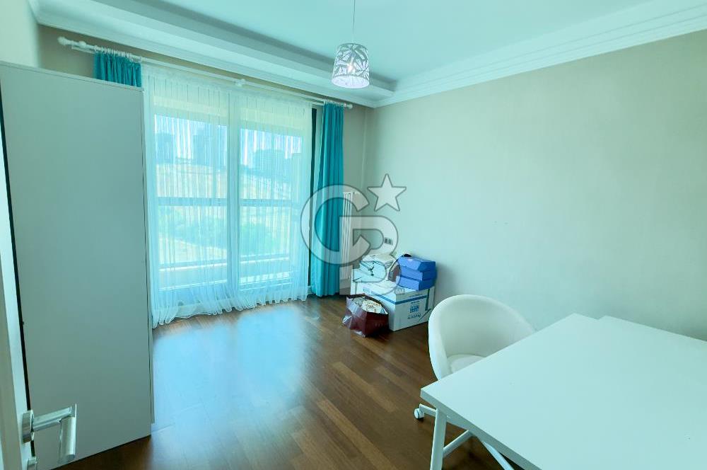 BEYTEPE'DE RENAPARK SİTESİ'NDE 5+1 NET 223 m2 SATILIK DAİRE