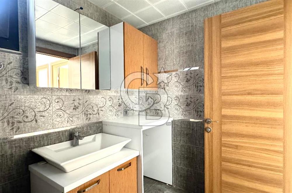 Urla Zeytinalanı’nda Deniz Manzaralı Kiralık 3+1