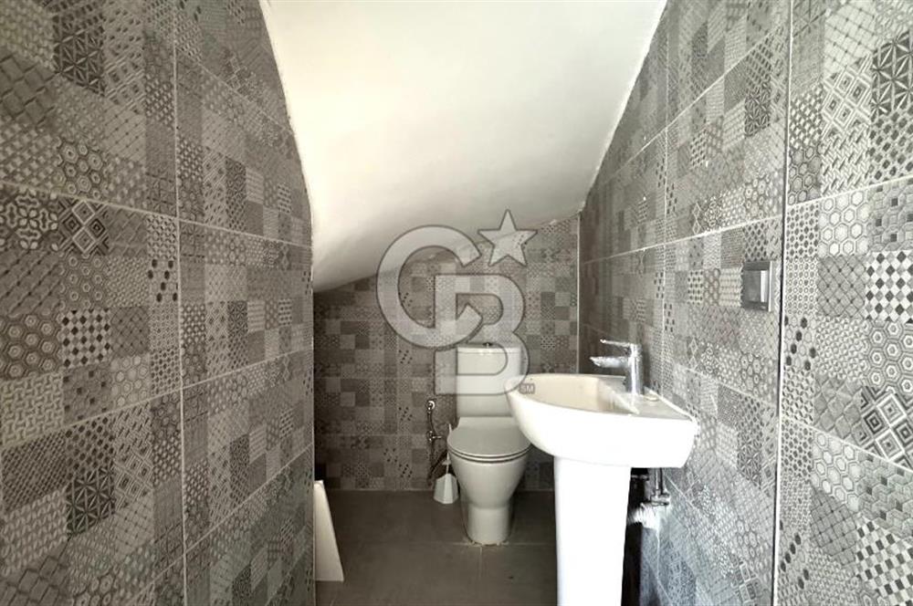 Urla Zeytinalanı’nda Deniz Manzaralı Kiralık 3+1