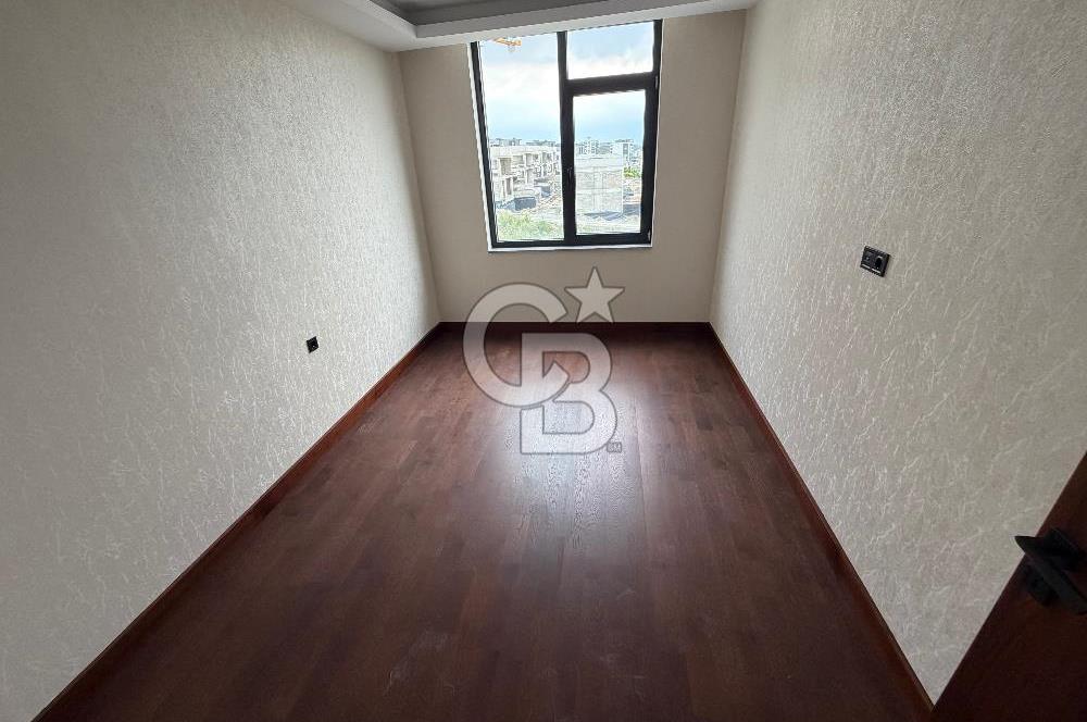 ALACAATLI'DA BUTİK BİR SİTEDE NET 186M2 4+1 SIFIR KİRALIK DAİRE