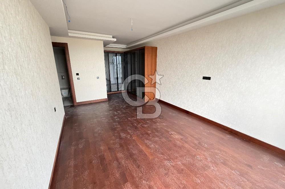 ALACAATLI'DA BUTİK BİR SİTEDE NET 186M2 4+1 SIFIR KİRALIK DAİRE