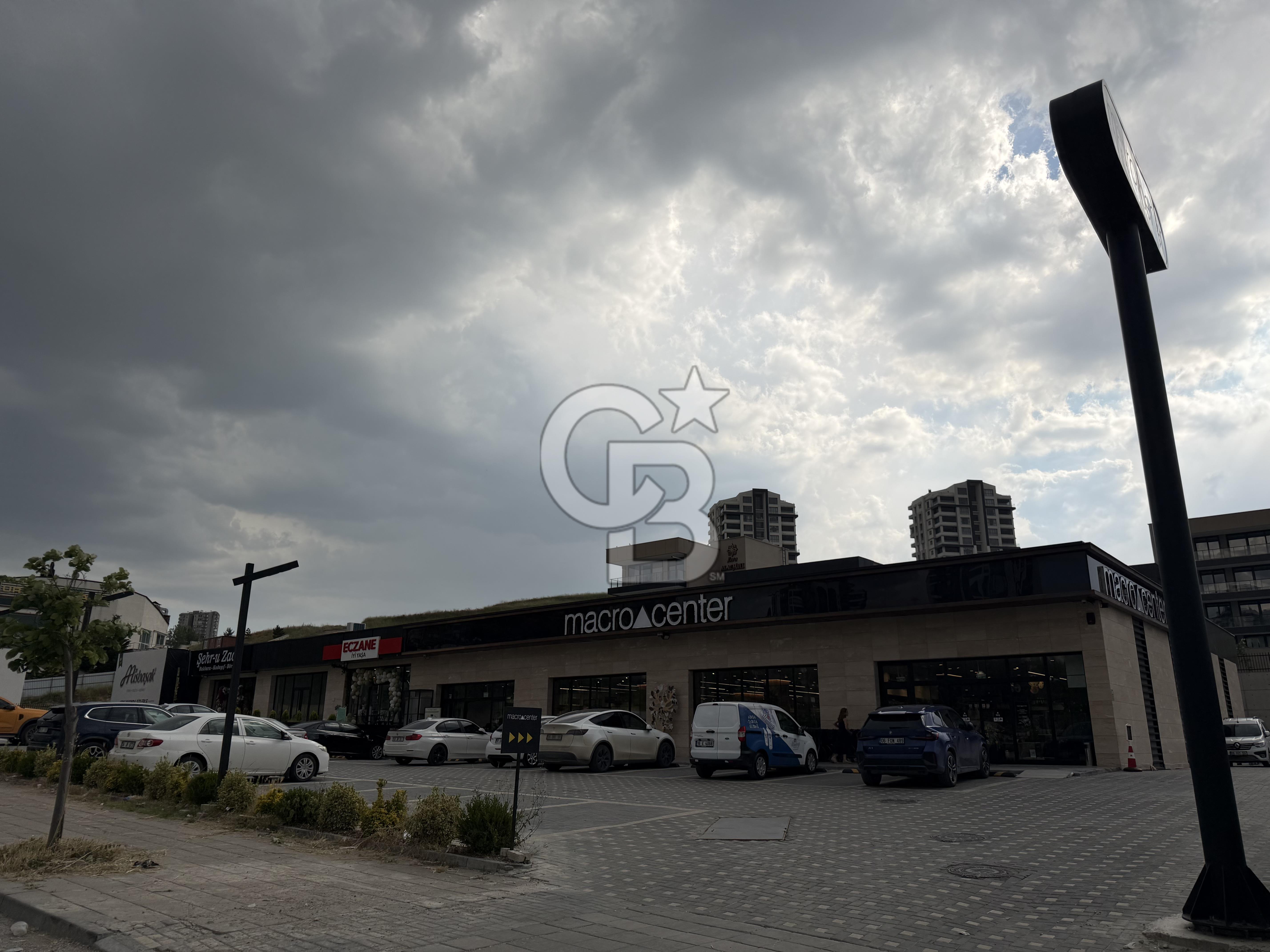 ALACAATLI'DA BUTİK BİR SİTEDE NET 186M2 4+1 SIFIR KİRALIK DAİRE