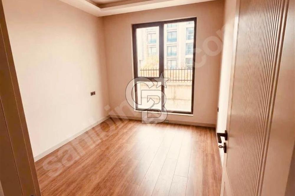 ÇANKAYA HİLAL MAHALLESİ ÖZEL BAHÇE KULLANIMLI KİRALIK 1+1 DAİRE