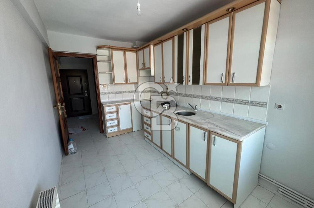 Selahiye'de Merkezi Konumda Kiralık 2+1