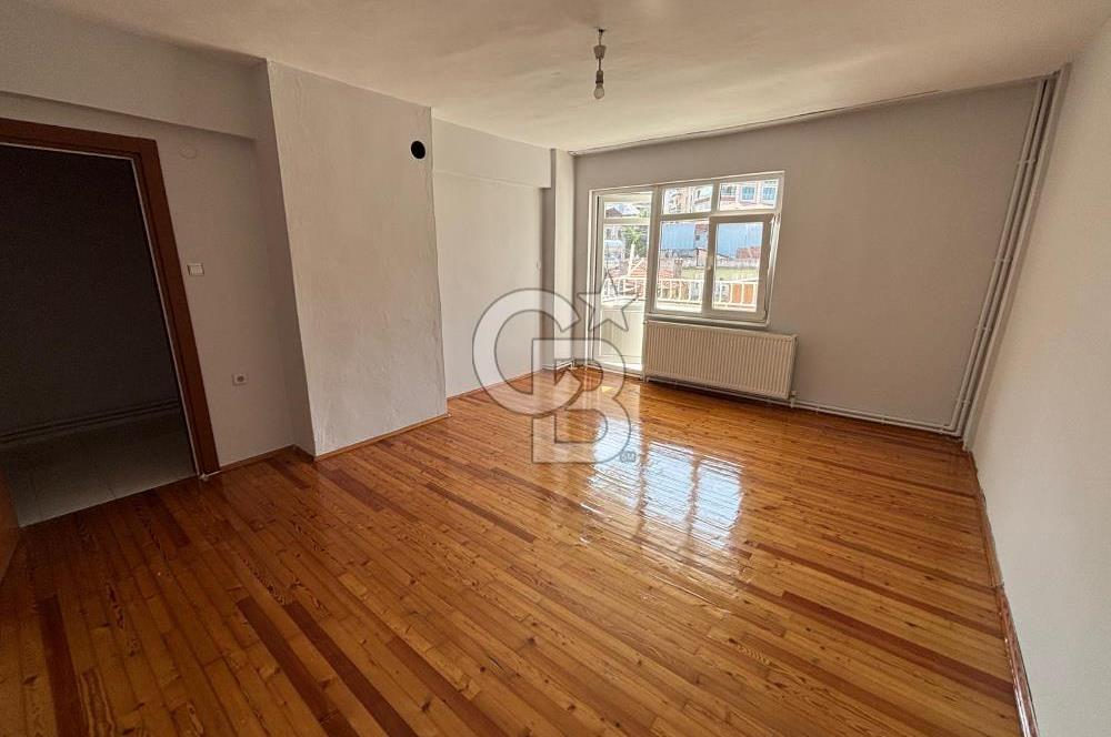 Selahiye'de Merkezi Konumda Kiralık 2+1
