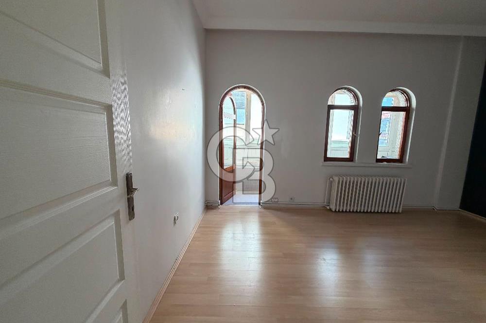 ÇANKAYA NENEHATUN CADDESİ ÜZERİNDE 140 M2 KİRALIK DAİRE
