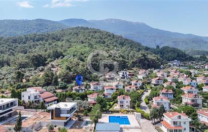 YAŞAMKENT SİTESİ'NDE | ORMANA KOMŞU | ÖZEL KONUMLU VİLLA 