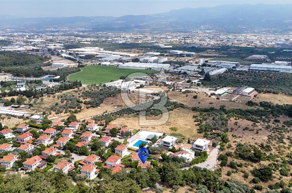 YAŞAMKENT SİTESİ'NDE | ORMANA KOMŞU | ÖZEL KONUMLU VİLLA 