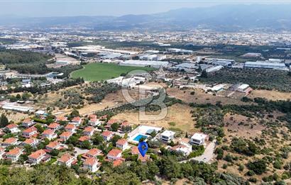 YAŞAMKENT SİTESİ'NDE | ORMANA KOMŞU | ÖZEL KONUMLU VİLLA 