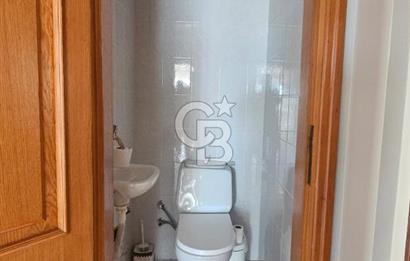 KADIKÖY CADDEBOSTAN DA 190 m² 4+1 GENİŞ SALONLU KİRALIK DAİRE