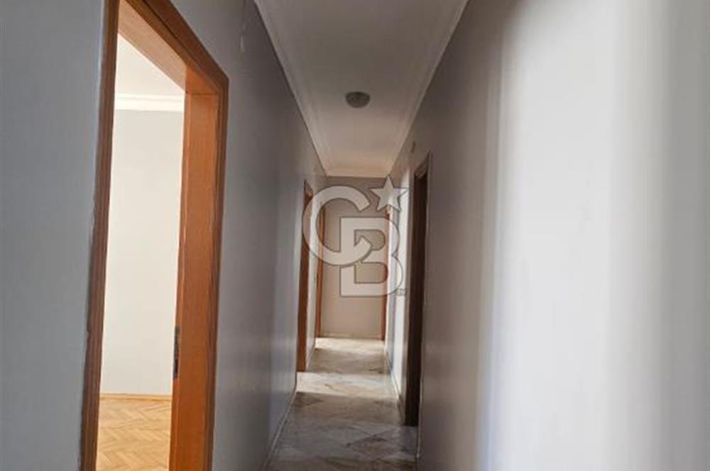 KADIKÖY CADDEBOSTAN DA 190 m² 4+1 GENİŞ SALONLU KİRALIK DAİRE