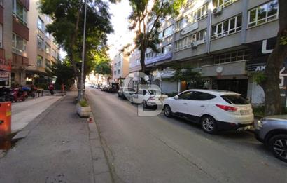 SIHHİYEDE KİRACILI OTOPARKLI ASANSÖRLÜ SATILIK OFİS YATIRIMLIK