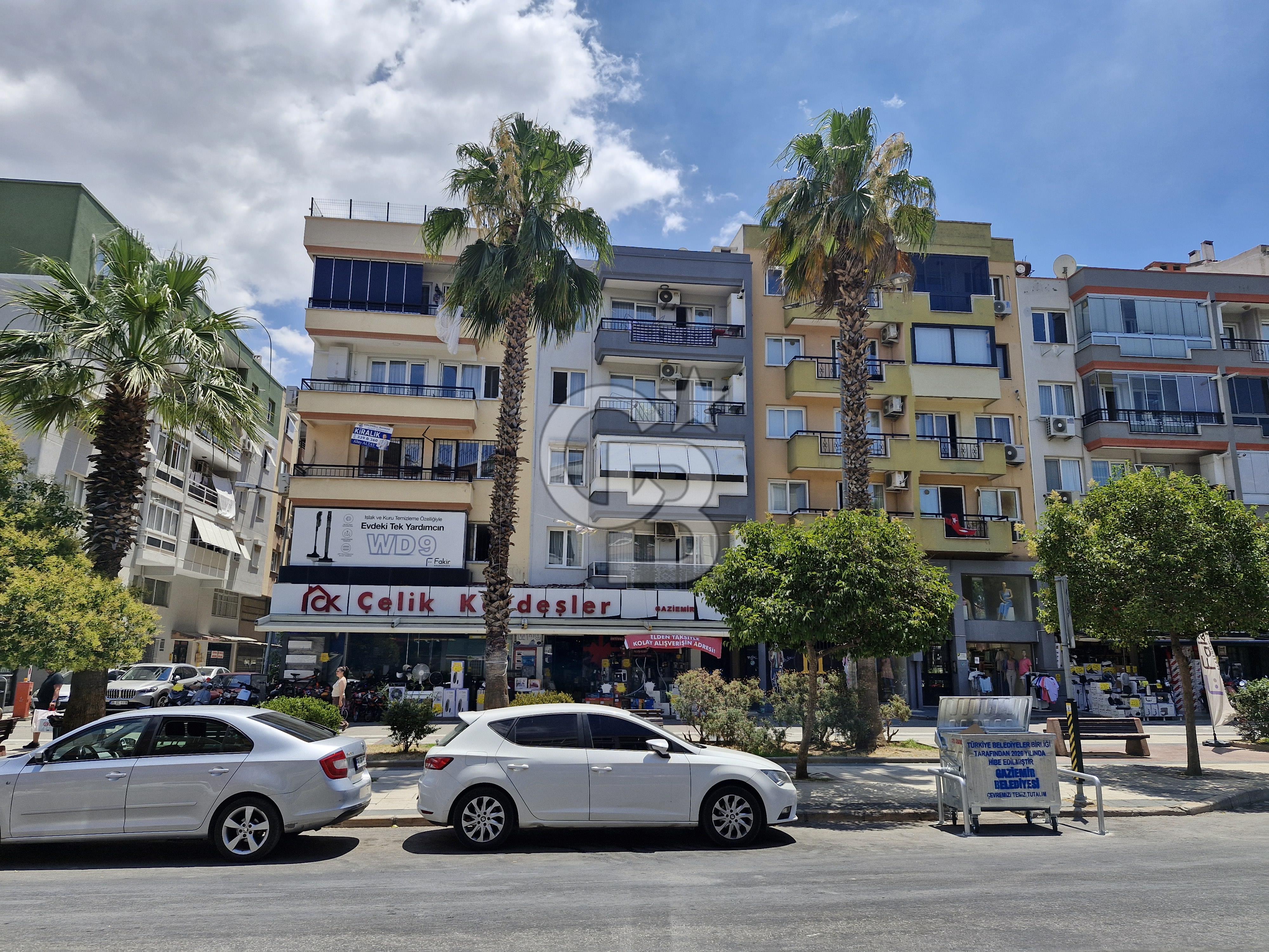 Gazemir anna cadde üstü kiralık iş yerine uygun konut