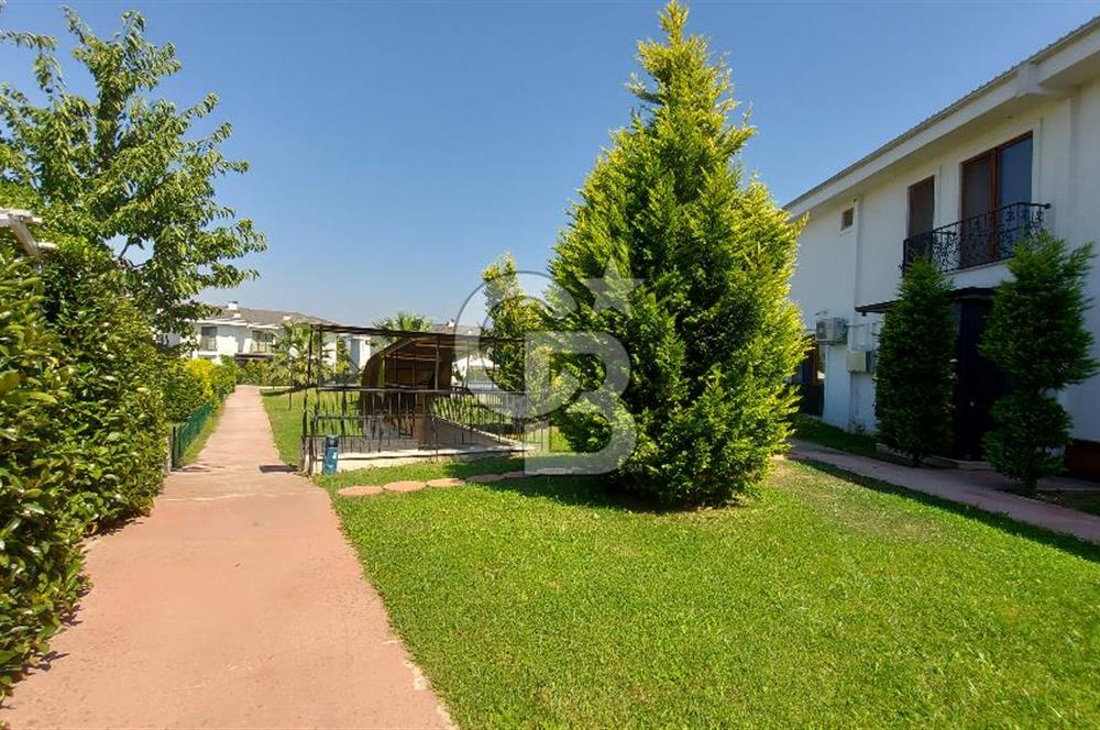 BAŞİSKELE KULLAR HAVUZLU KAPALI OTOPARKLI SİTE İÇİ 4+1 VİLLA