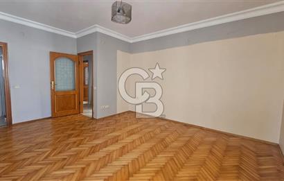 KADIKÖY CADDEBOSTAN DA 190 m² 4+1 GENİŞ SALONLU KİRALIK DAİRE