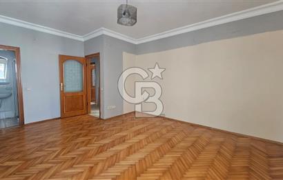 KADIKÖY CADDEBOSTAN DA 190 m² 4+1 GENİŞ SALONLU KİRALIK DAİRE