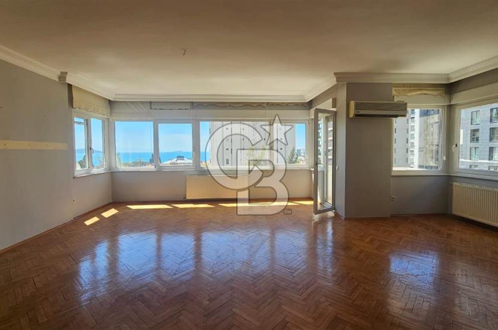 KADIKÖY CADDEBOSTAN DA 190 m² 4+1 GENİŞ SALONLU KİRALIK DAİRE