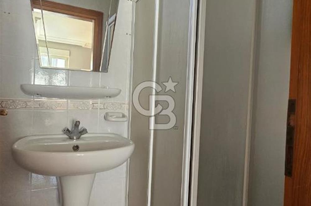 KADIKÖY CADDEBOSTAN DA 190 m² 4+1 GENİŞ SALONLU KİRALIK DAİRE