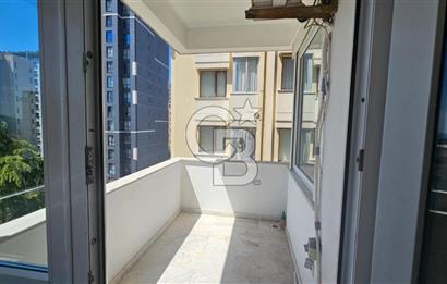 KADIKÖY CADDEBOSTAN DA 190 m² 4+1 GENİŞ SALONLU KİRALIK DAİRE