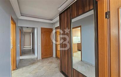 KADIKÖY CADDEBOSTAN DA 190 m² 4+1 GENİŞ SALONLU KİRALIK DAİRE