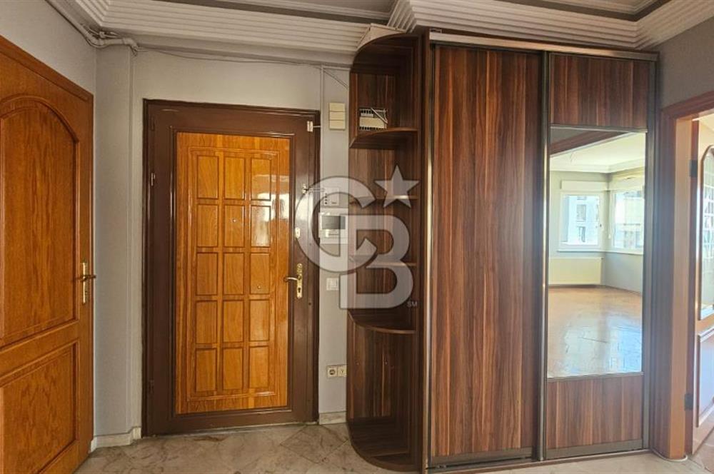 KADIKÖY CADDEBOSTAN DA 190 m² 4+1 GENİŞ SALONLU KİRALIK DAİRE