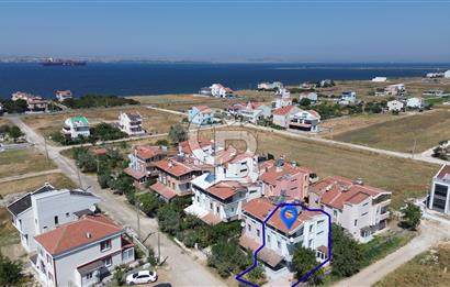 ÇANAKKALE ÇARDAK'TA,KÖPRÜ VE DENİZ MANZARALI TRİPLEKS SATILIK EV