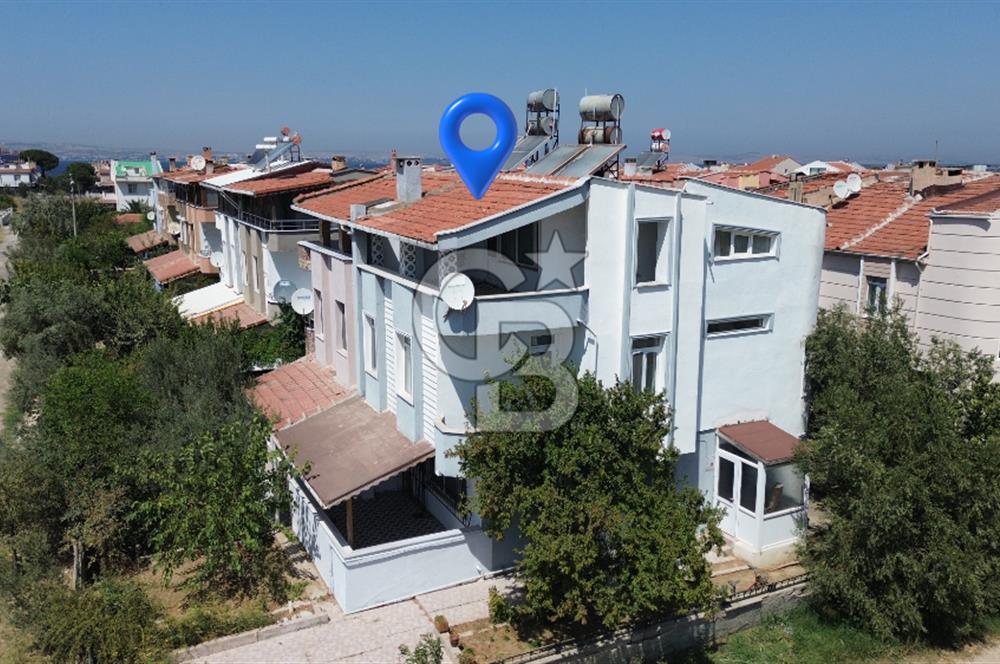 ÇANAKKALE ÇARDAK'TA,KÖPRÜ VE DENİZ MANZARALI TRİPLEKS SATILIK EV