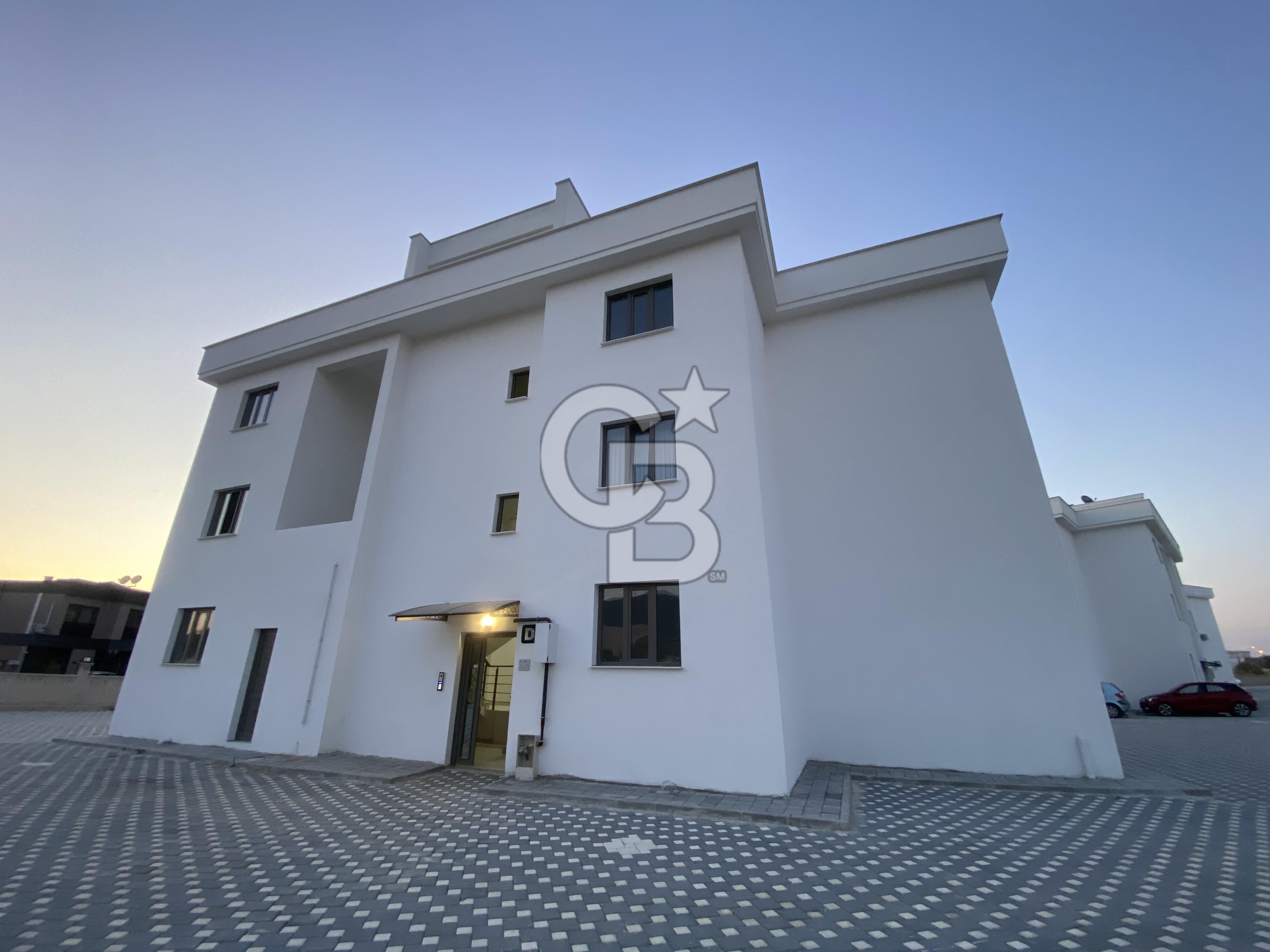 Manisa Karaalide havuzlu site içerisinde sıfır 1+1 daire
