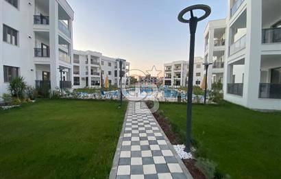 Manisa Karaalide havuzlu site içerisinde sıfır 1+1 daire