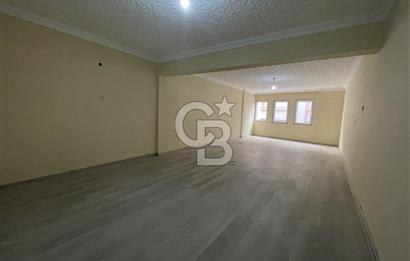 BERGAMA CUMHURİYET MEYDANI KARŞISI MERKEZİ KİRALIK OFİS